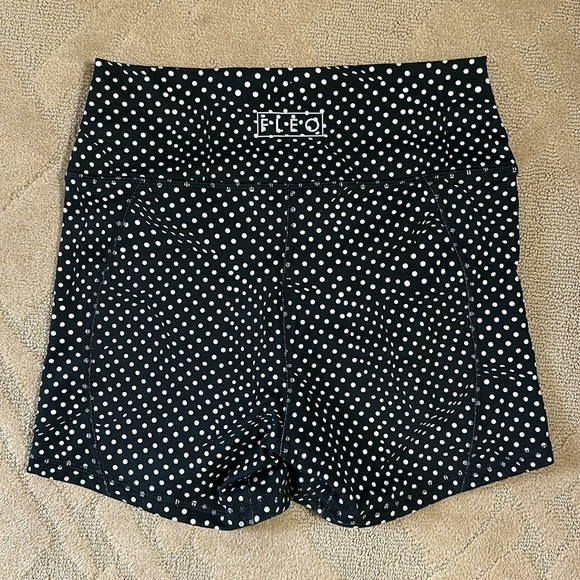 Fleo shorts - Picture 2 of 3